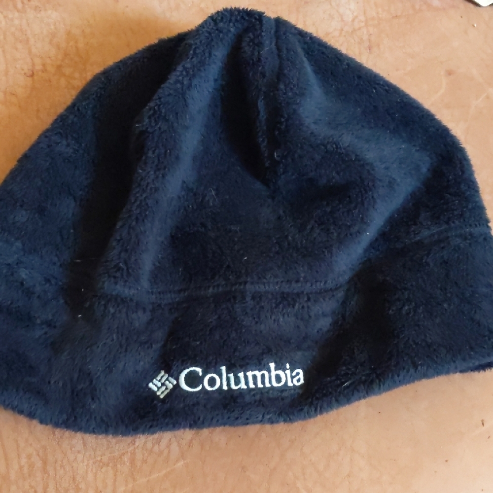 Columbia Black Fuzzy Beanie